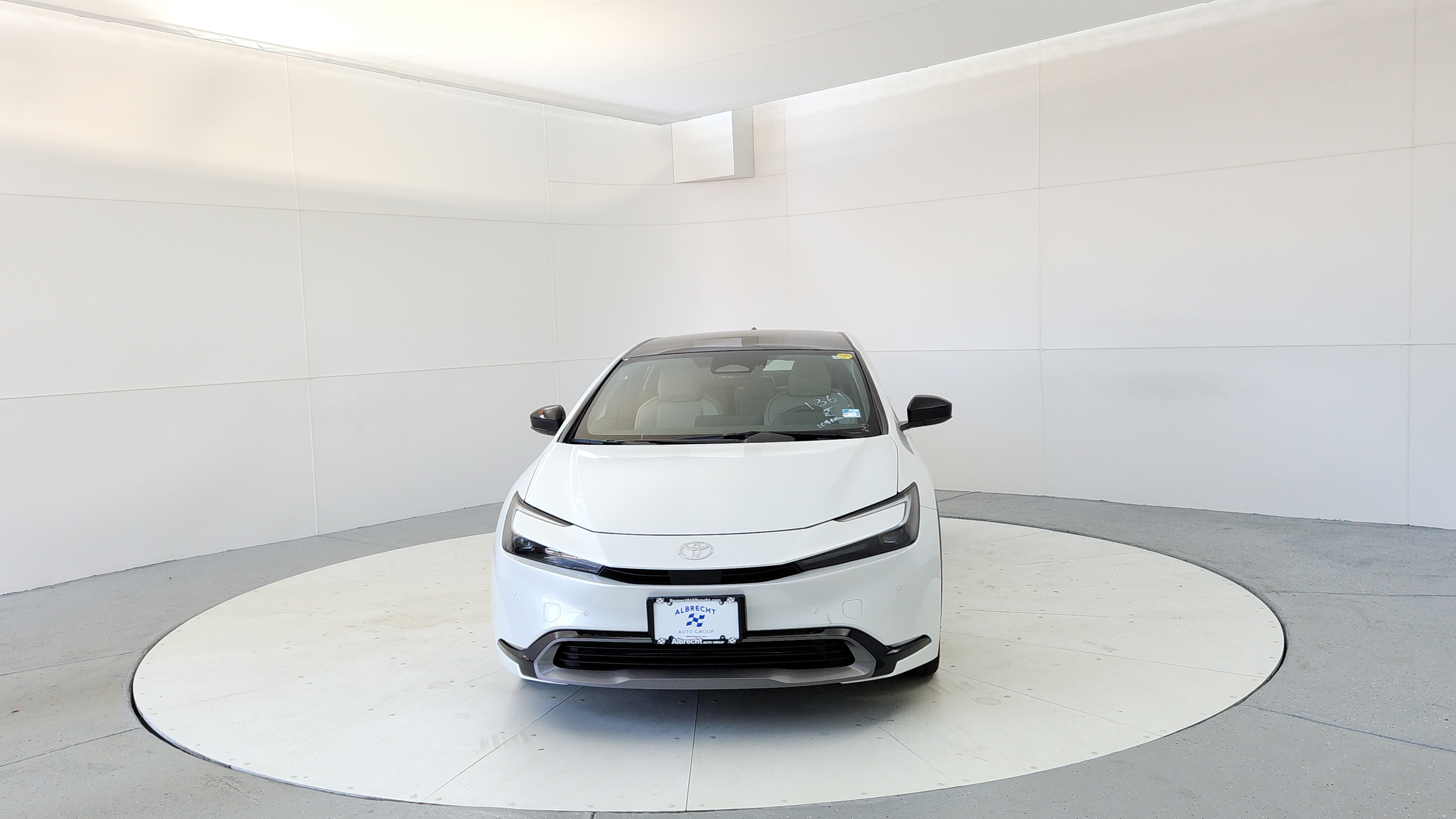 New 2027 Toyota Prius XLE 5D Hatchback in Woburn #N41287 | Woburn